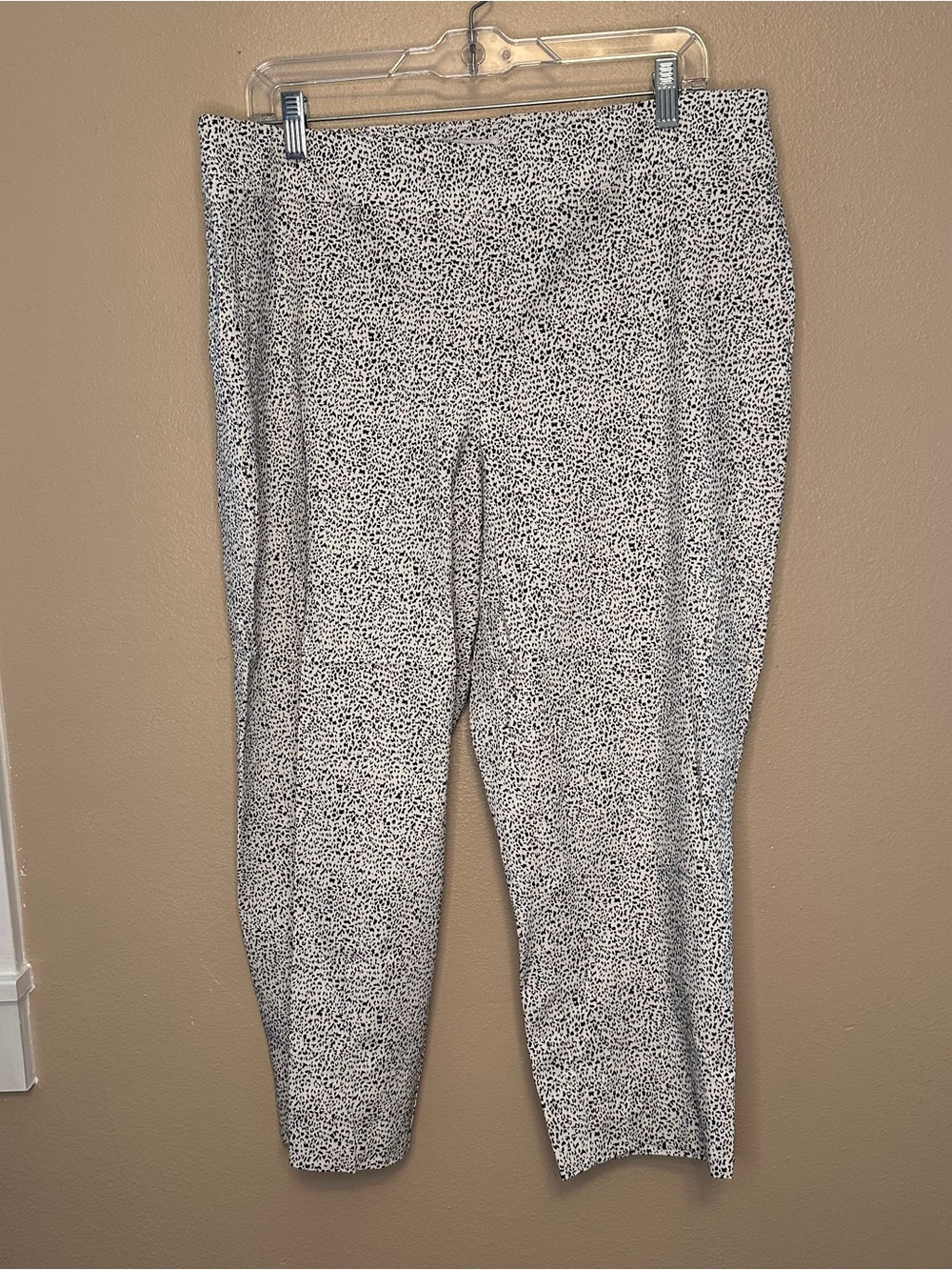 Carolina Belle Black & White Printed Cropped Stretch Pants